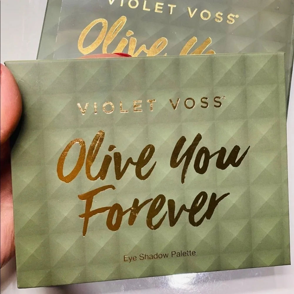 🫒 Violet Voss Cosmetics Olive You Forever Eyeshadow Palette